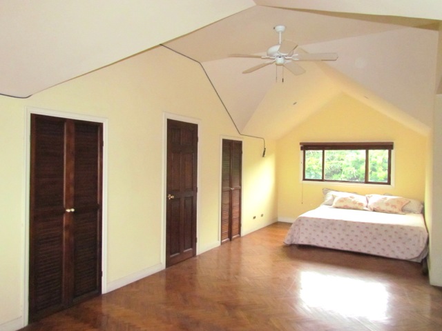 4 bed Single Family Homes For Sale in Escazu, San Jose - thumb 24