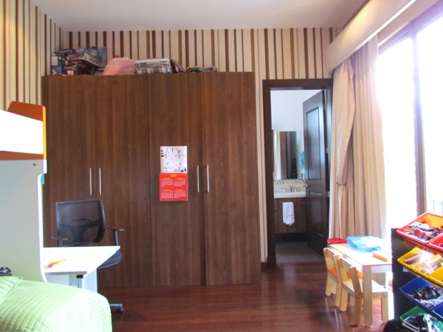 4 bed Single Family Homes For Sale in Santa Ana, San Jose - thumb 26