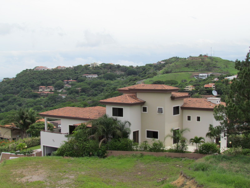 6 bed Single Family Homes For Sale in Santa Ana, San Jose - 1