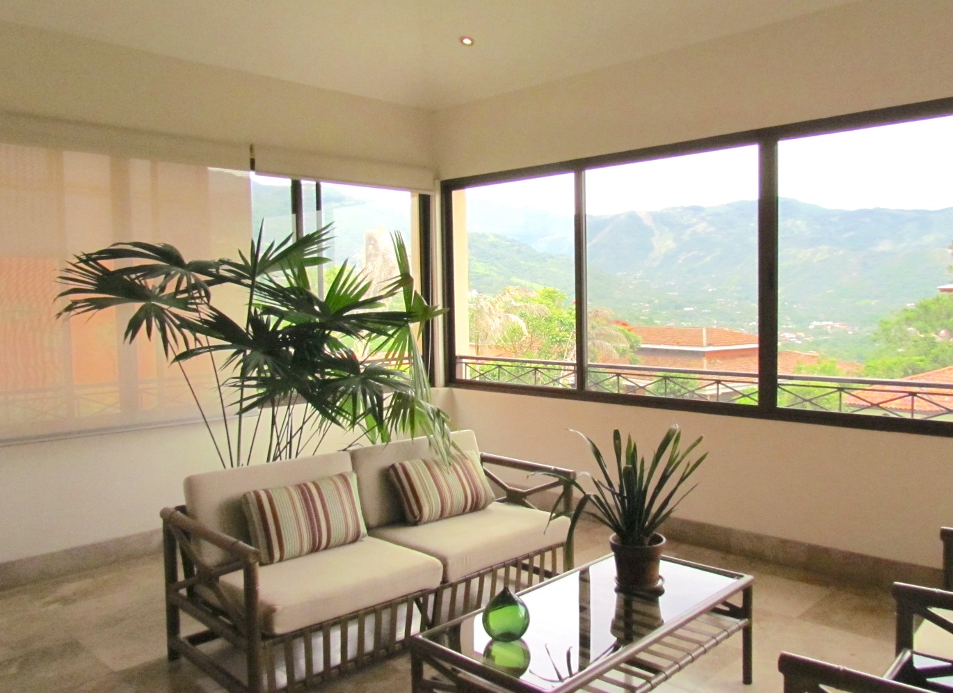 5 bed Single Family Homes For Sale in Santa Ana, San Jose - thumb 7