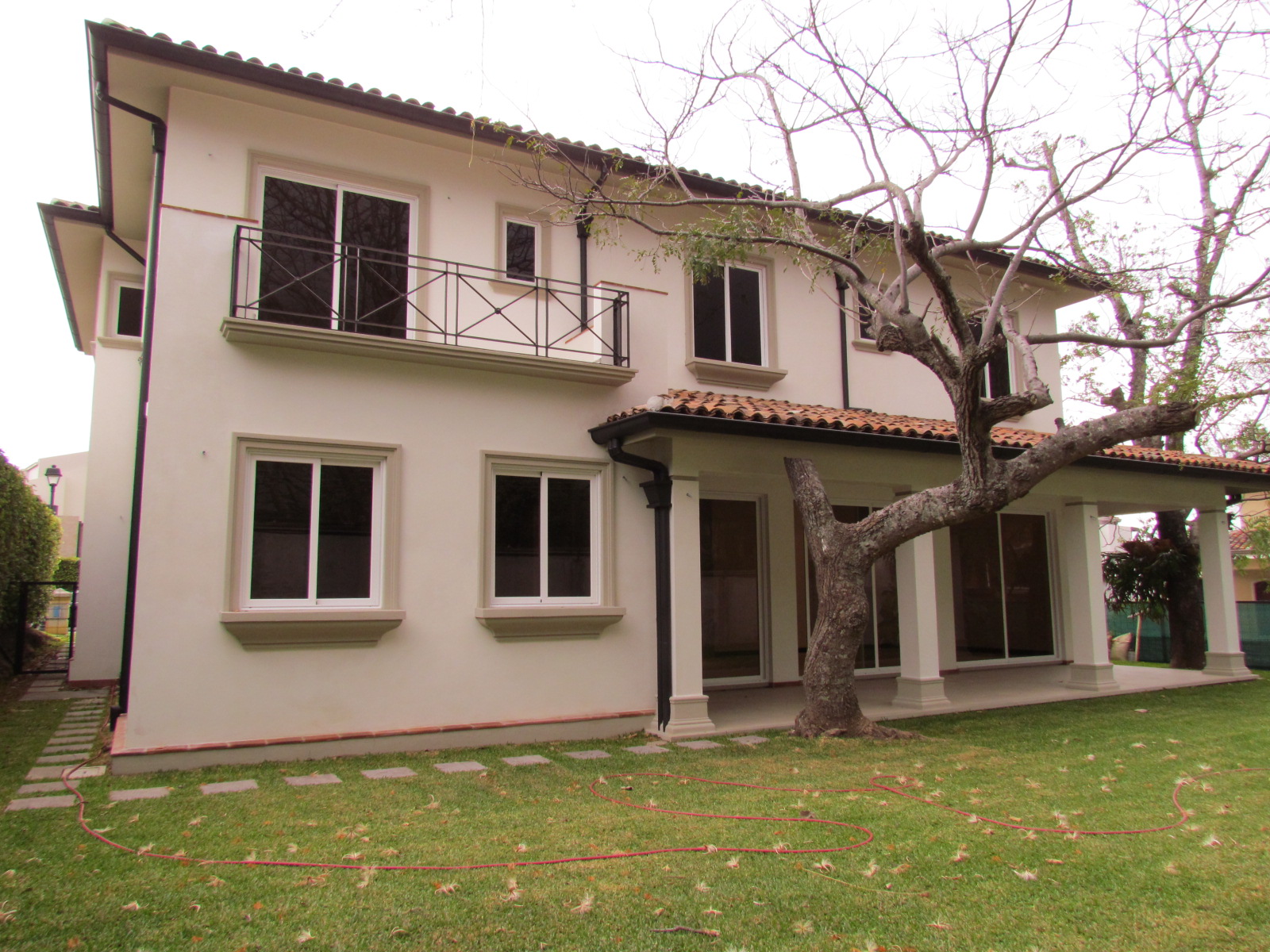 4 bed Single Family Homes For Sale in Santa Ana, San Jose - thumb 28