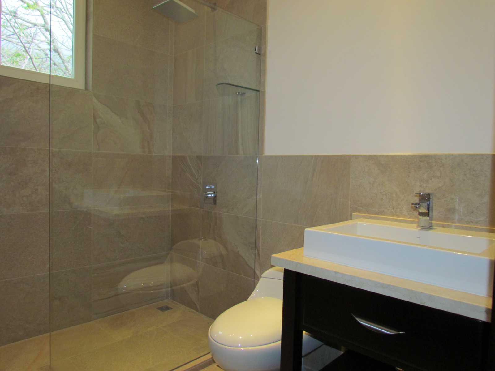 4 bed Single Family Homes For Sale in Santa Ana, San Jose - thumb 14