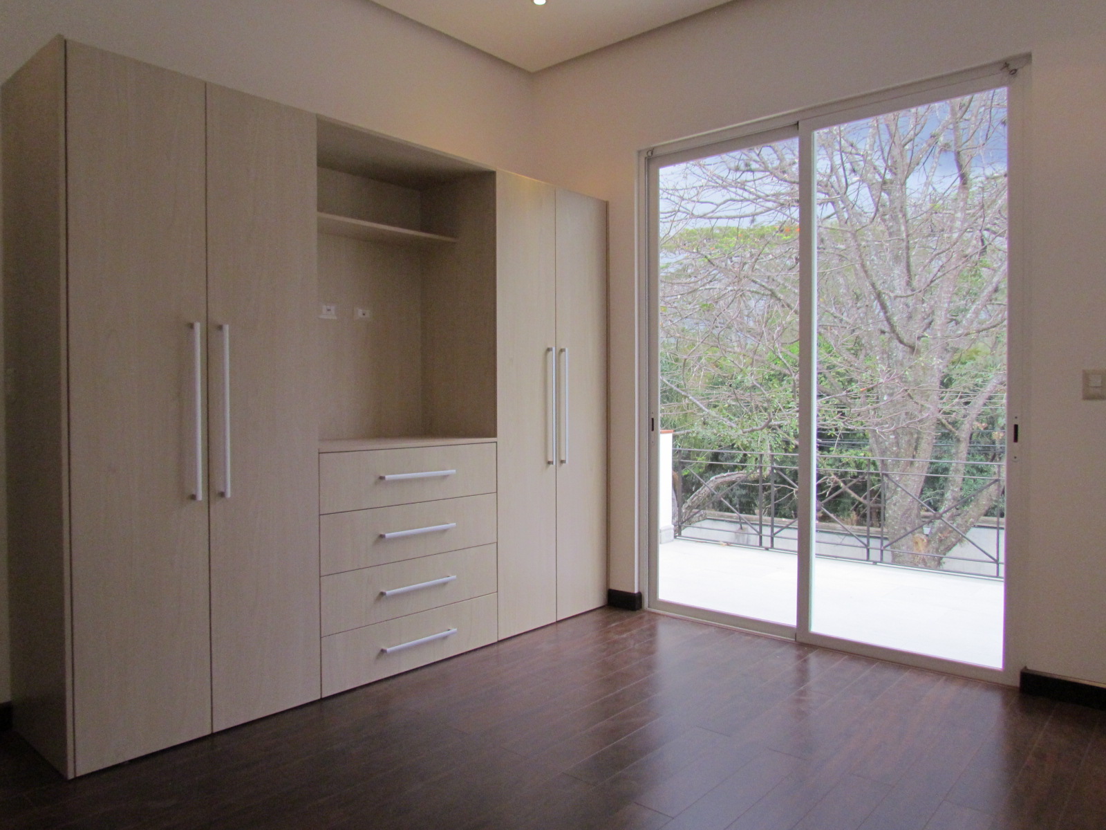 4 bed Single Family Homes For Sale in Santa Ana, San Jose - thumb 17