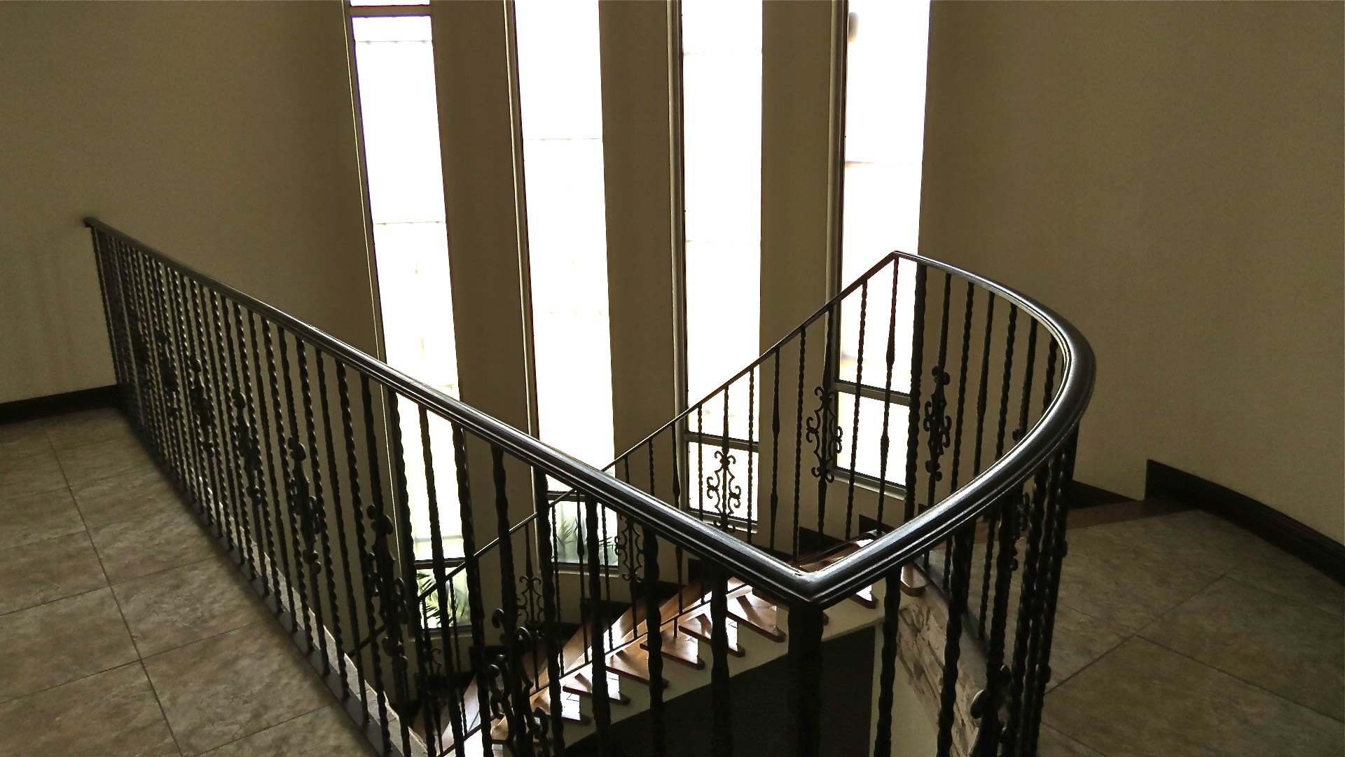 3 bed Single Family Homes For Sale in Escazu, San Jose - thumb 9