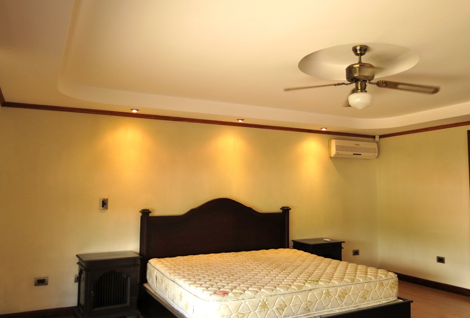 3 bed Single Family Homes For Sale in Escazu, San Jose - thumb 11