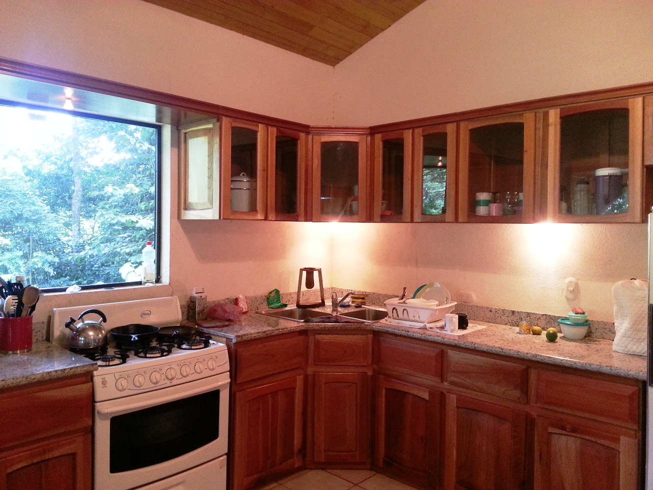 2 bed Single Family Homes For Sale in Dominical, Puntarenas - thumb 4