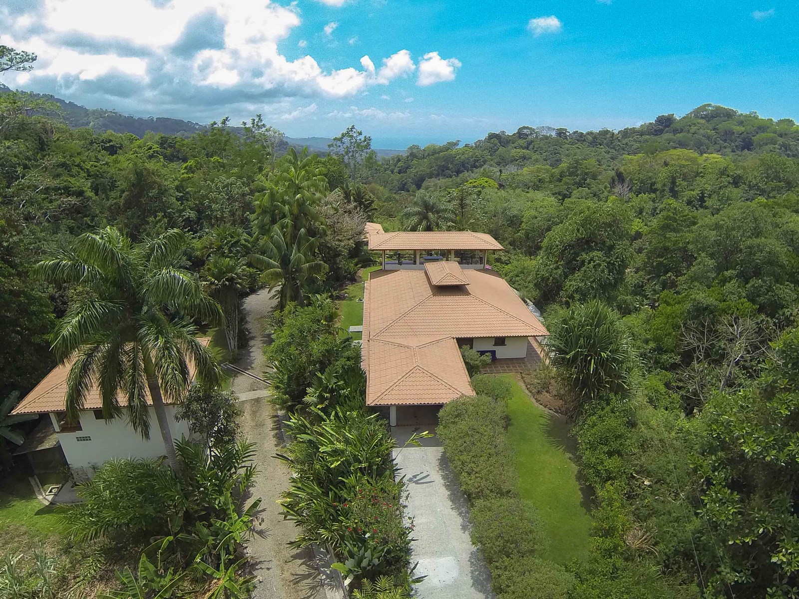 4 bed Single Family Homes For Sale in Uvita, Puntarenas - thumb 9