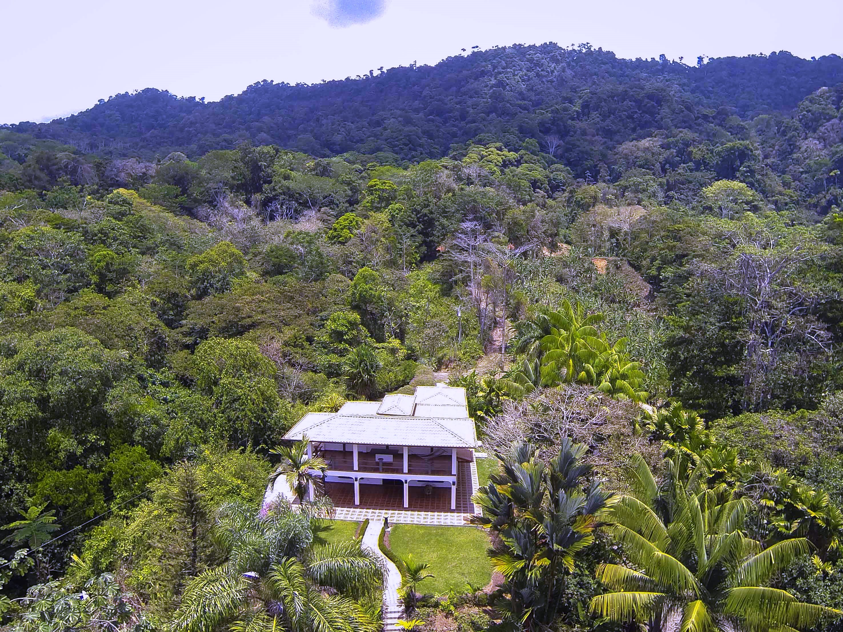 4 bed Single Family Homes For Sale in Uvita, Puntarenas - thumb 23
