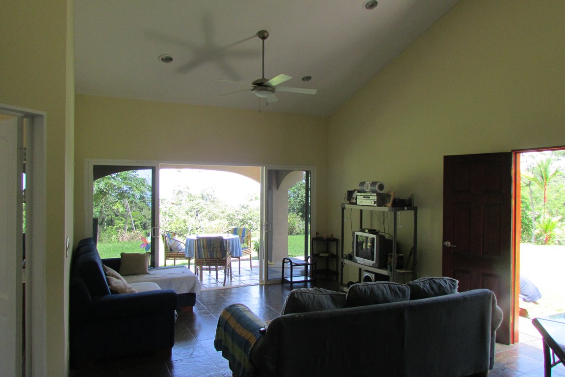 1 bed Single Family Homes For Sale in Uvita, Puntarenas - thumb 12