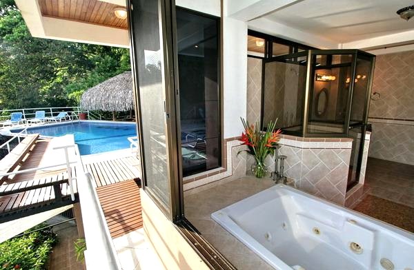 4 bed Single Family Homes For Sale in Manuel Antonio, Puntarenas - thumb 4