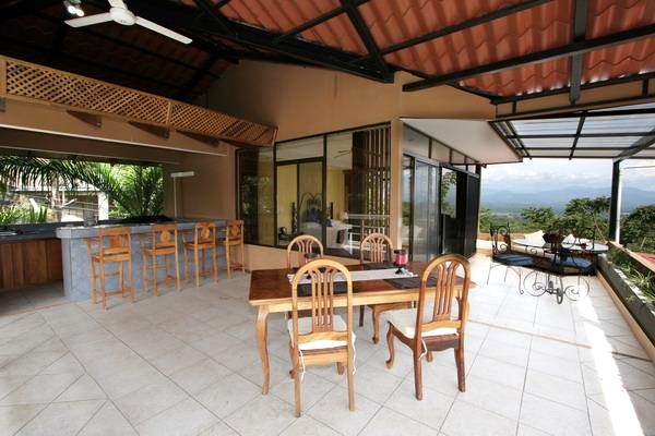 4 bed Single Family Homes For Sale in Manuel Antonio, Puntarenas - thumb 7