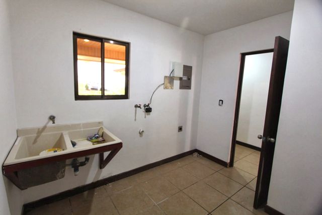 3 bed Single Family Homes For Sale in Santa Ana, San Jose - thumb 30
