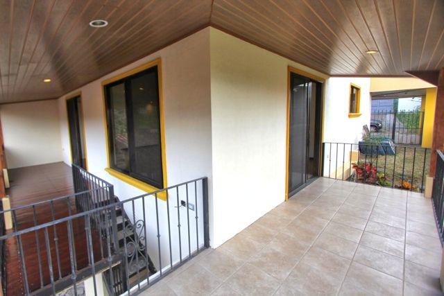 3 bed Single Family Homes For Sale in Santa Ana, San Jose - thumb 18