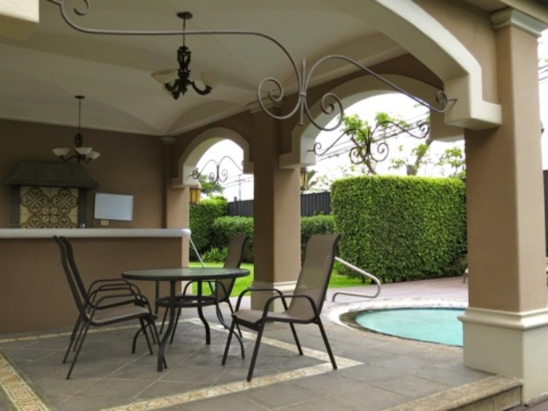 3 bed Single Family Homes For Sale in Santa Ana, San Jose - thumb 24