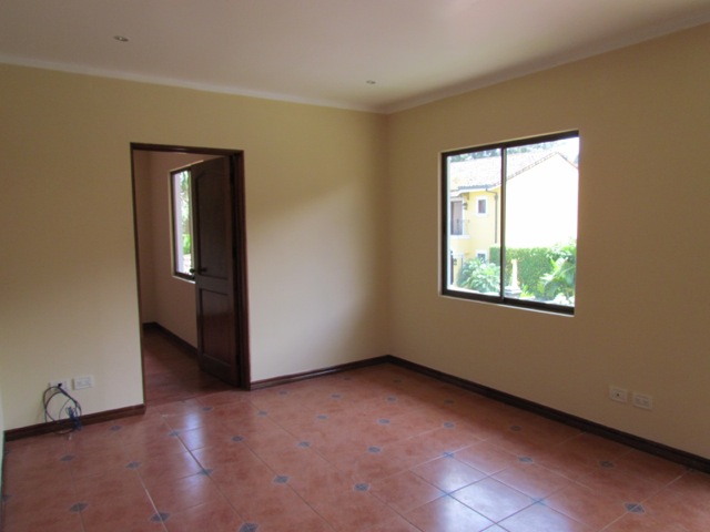 3 bed Single Family Homes For Sale in Santa Ana, San Jose - thumb 16