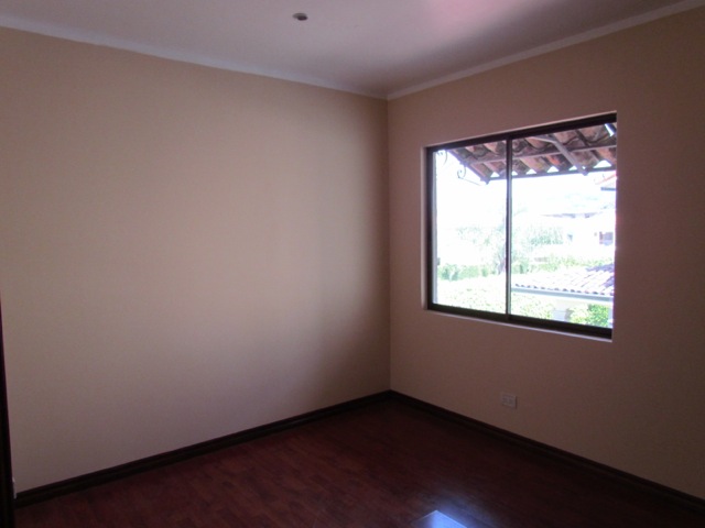 3 bed Single Family Homes For Sale in Santa Ana, San Jose - thumb 20