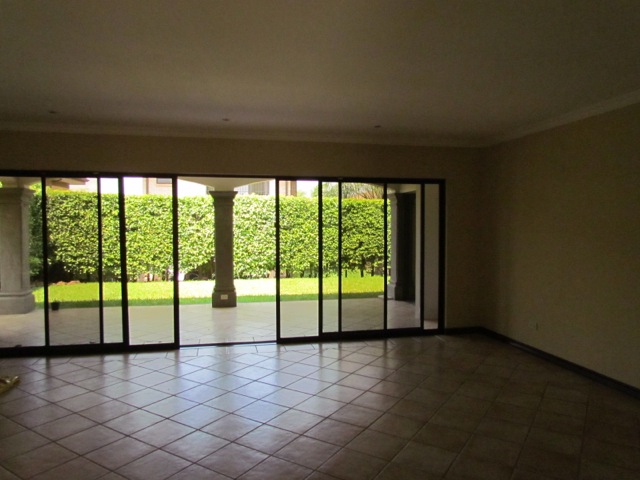 3 bed Single Family Homes For Sale in Santa Ana, San Jose - thumb 23
