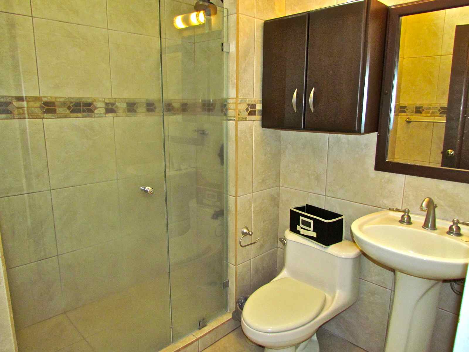 4 bed Single Family Homes For Sale in Santa Ana, San Jose - thumb 25