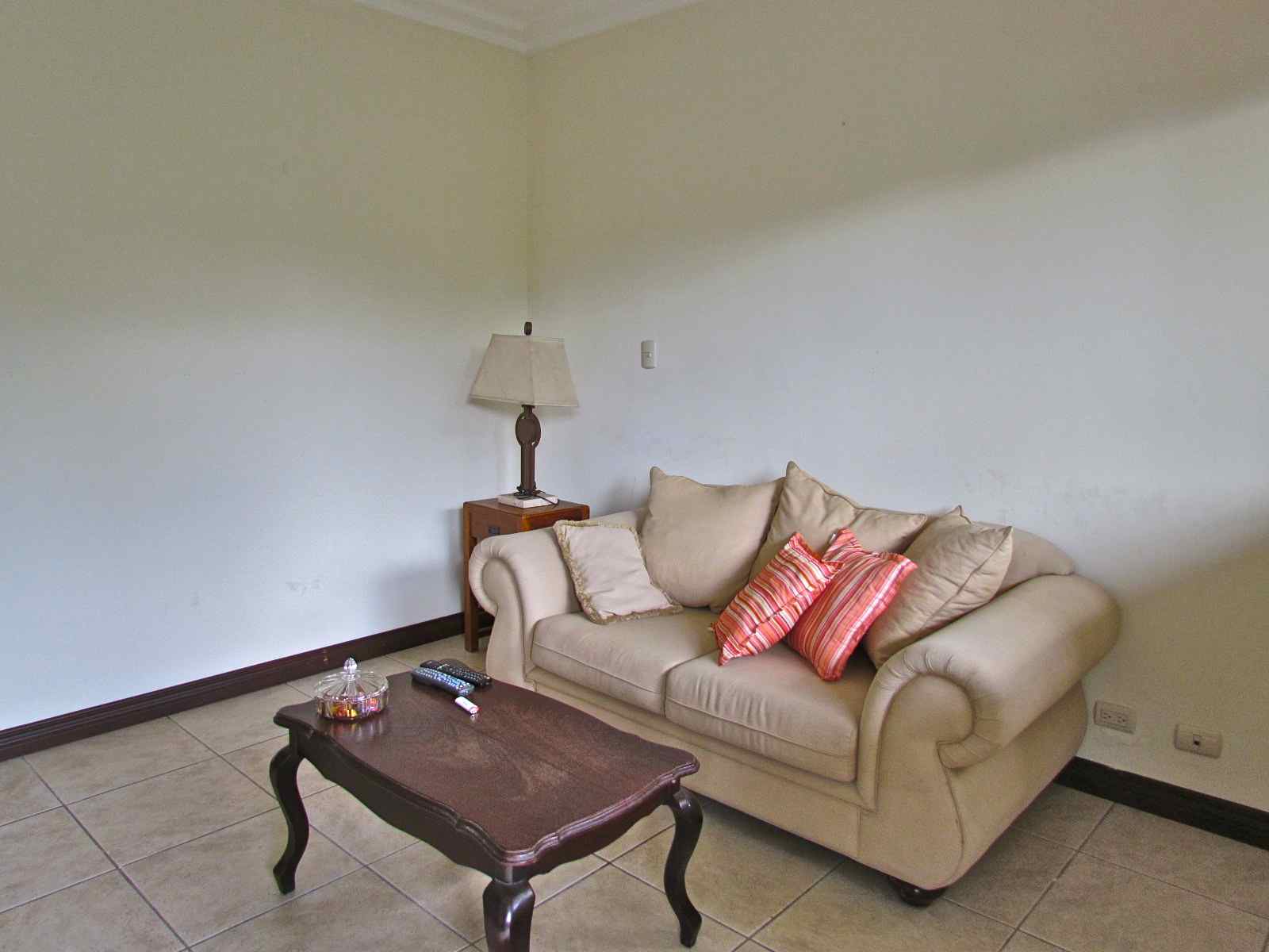 4 bed Single Family Homes For Sale in Santa Ana, San Jose - thumb 22