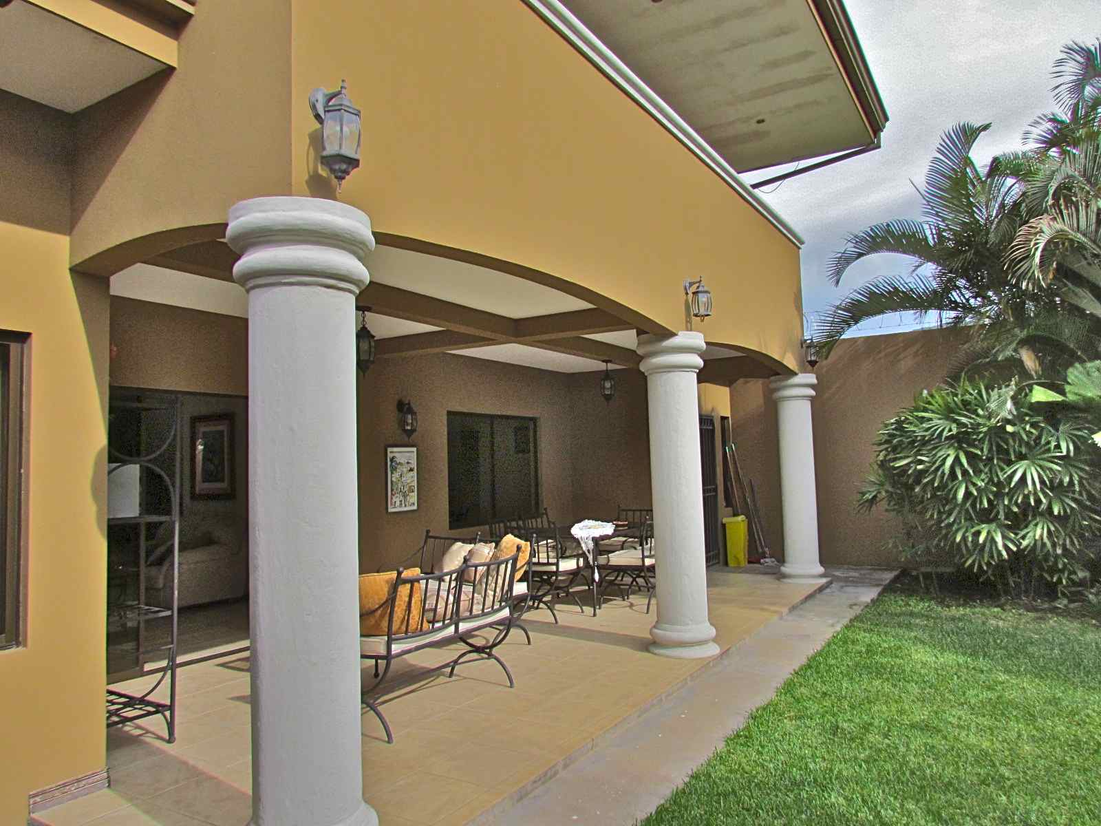 4 bed Single Family Homes For Sale in Santa Ana, San Jose - thumb 29