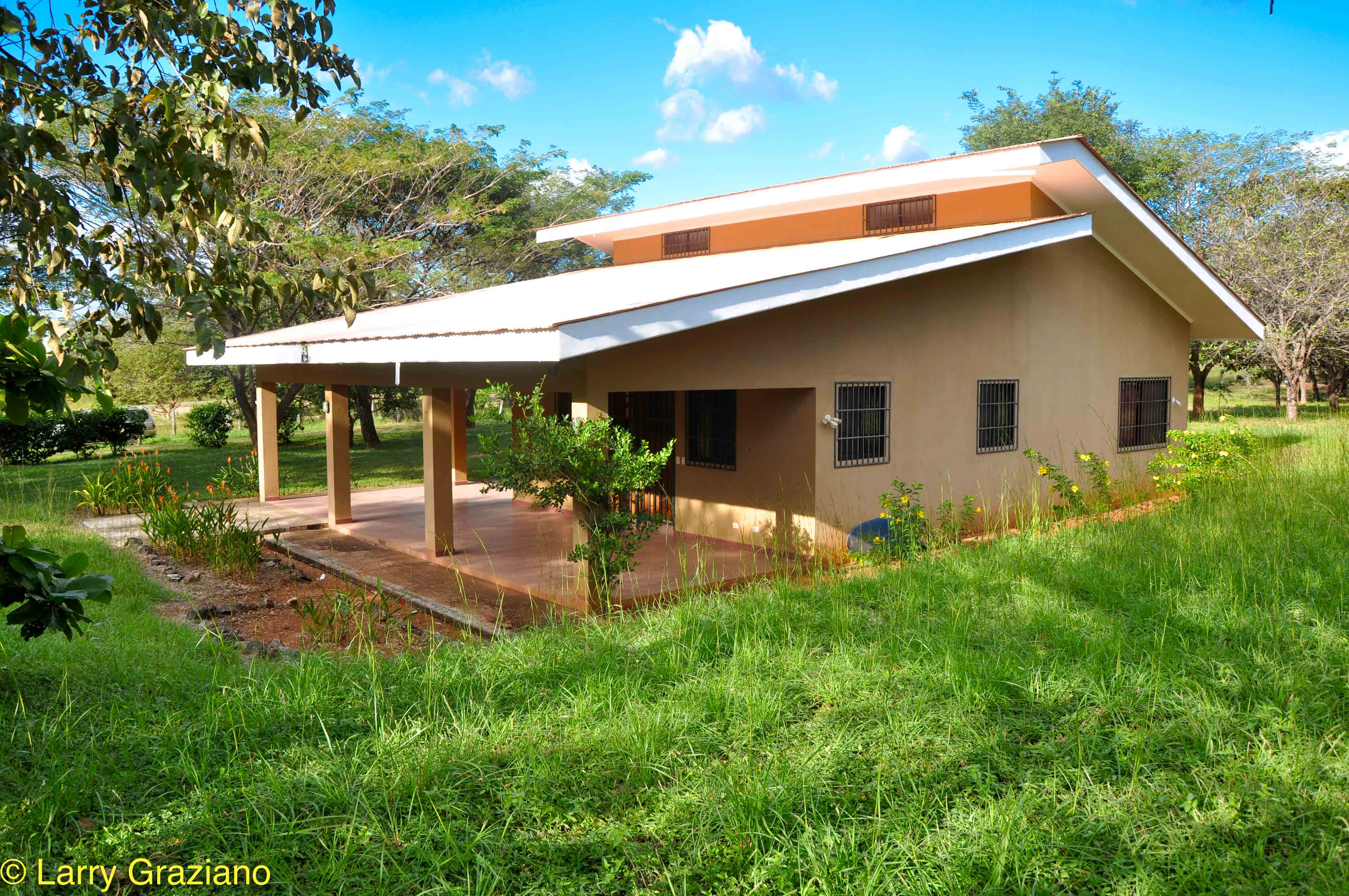 2 bed Single Family Homes For Sale in Playa Negra, Guanacaste - thumb 5