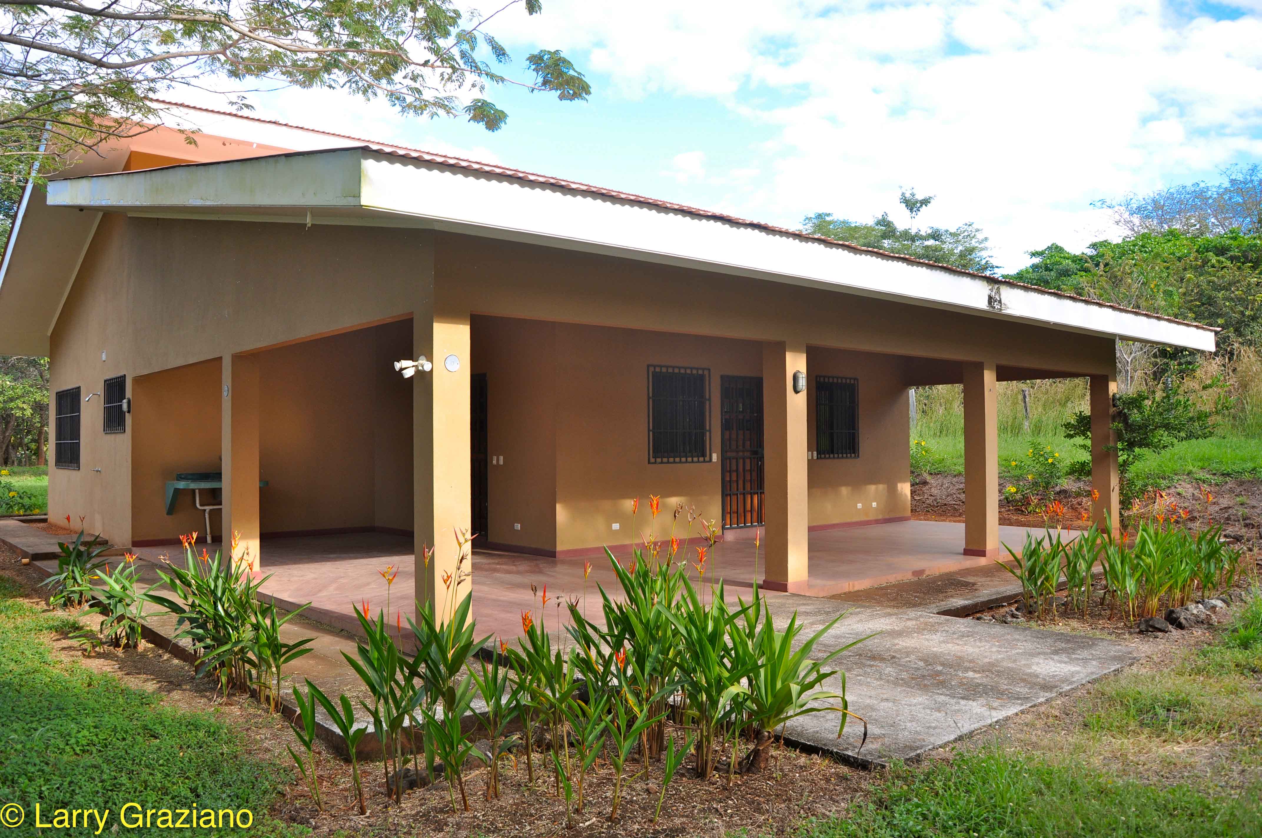 2 bed Single Family Homes For Sale in Playa Negra, Guanacaste - thumb 4