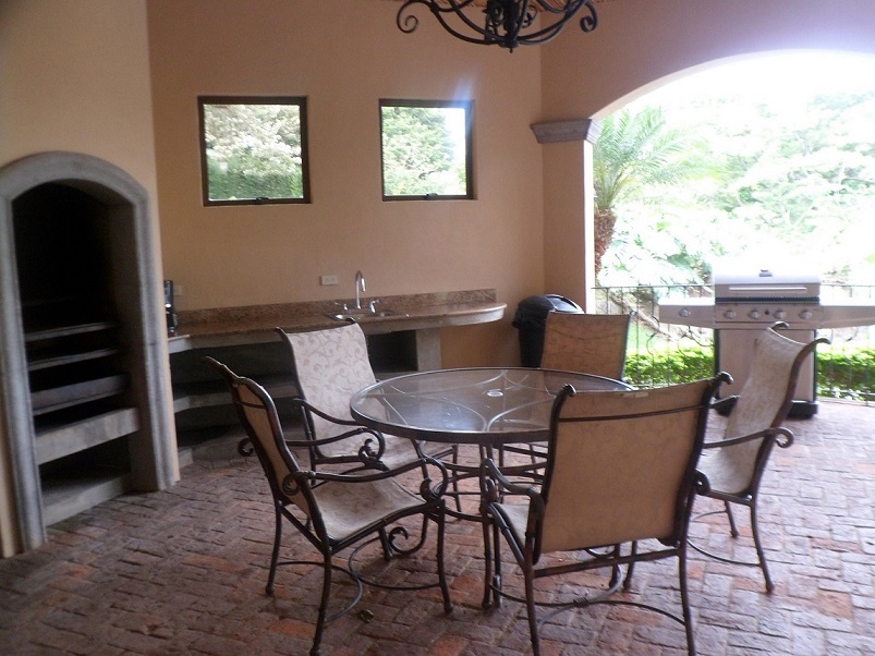 3 bed Apartment For Sale in Santa Ana, San Jose - thumb 16