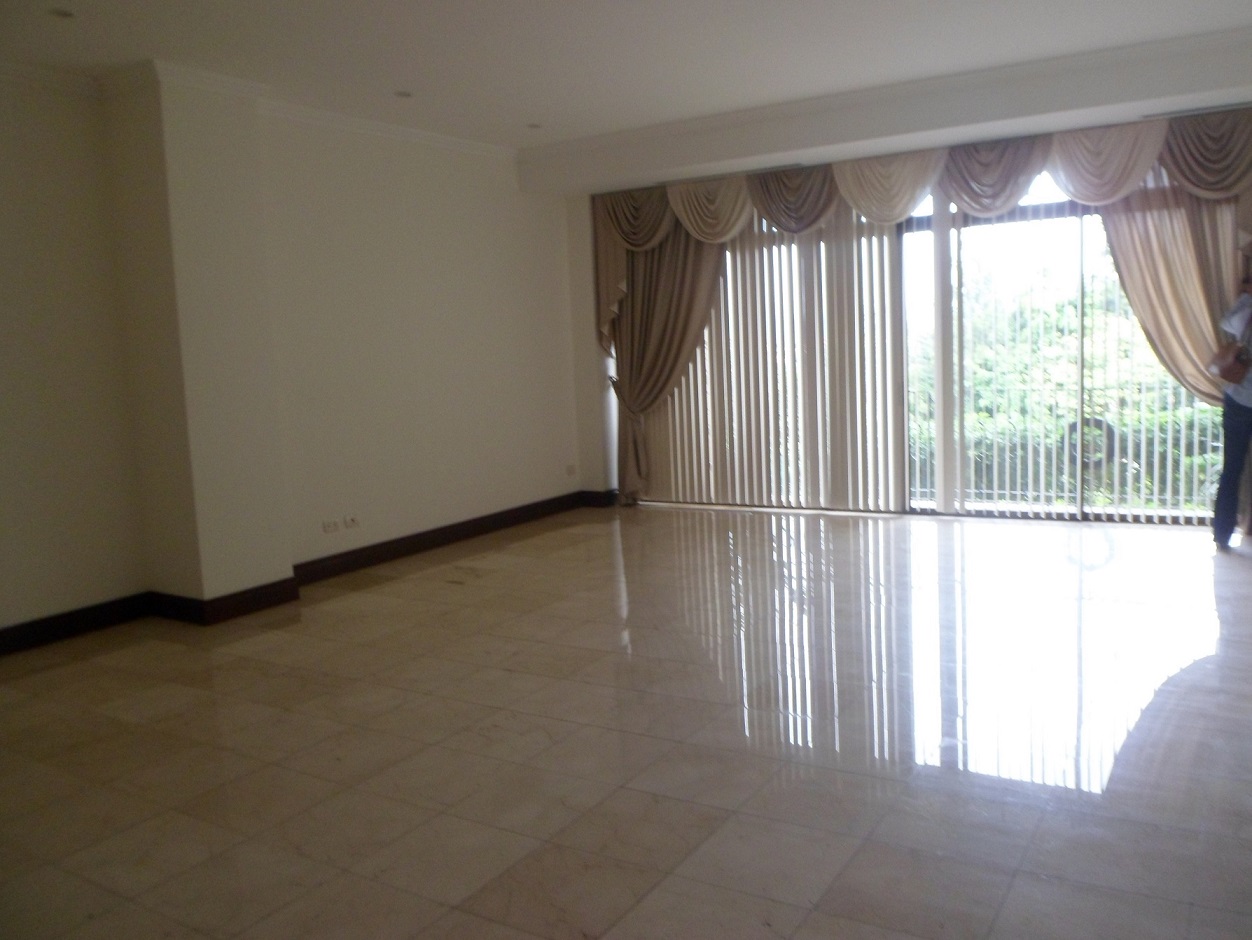 3 bed Apartment For Sale in Santa Ana, San Jose - thumb 3