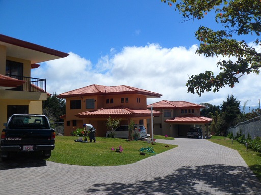 3 bed Single Family Homes For Sale in San Rafael, Heredia - thumb 2