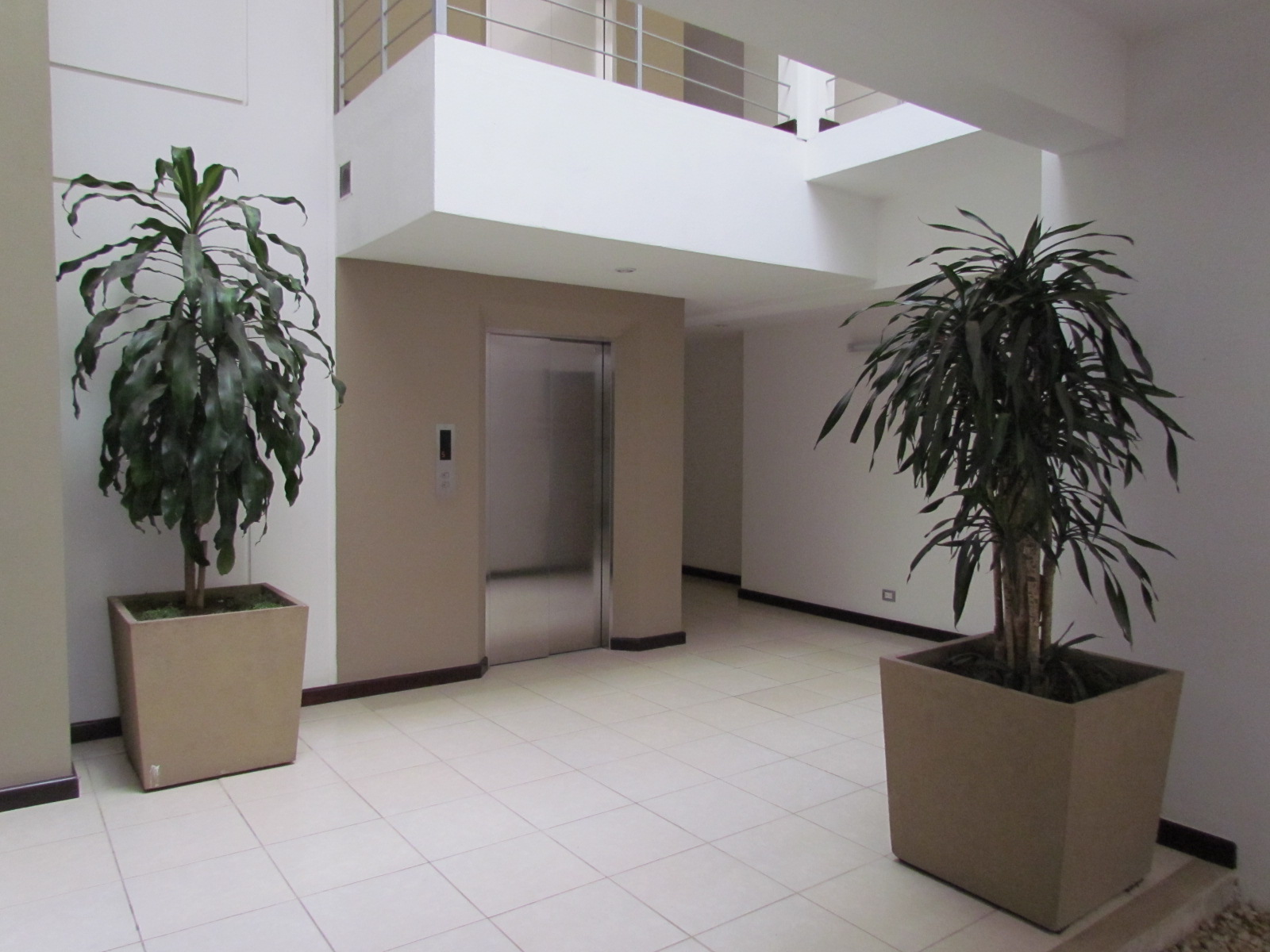 2 bed Apartment For Sale in Guachipelin De Escazu, San Jose - thumb 2