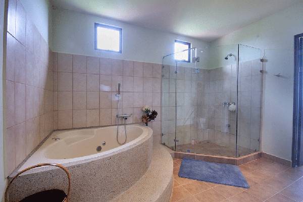 4 bed Single Family Homes For Sale in Esterillos, Puntarenas - thumb 18