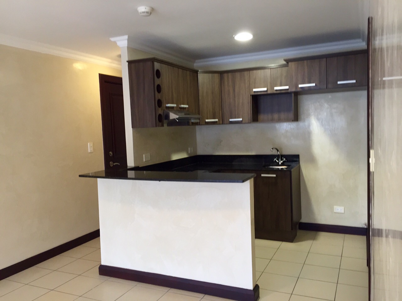2 bed Apartment For Sale in Santa Ana, San Jose - thumb 3