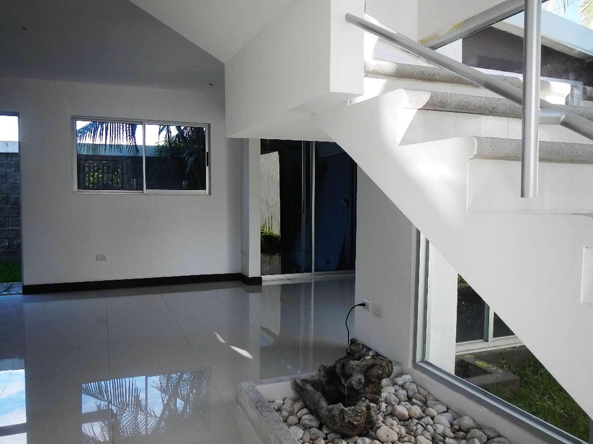 3 bed Single Family Homes For Sale in Pozos, San Jose - thumb 2