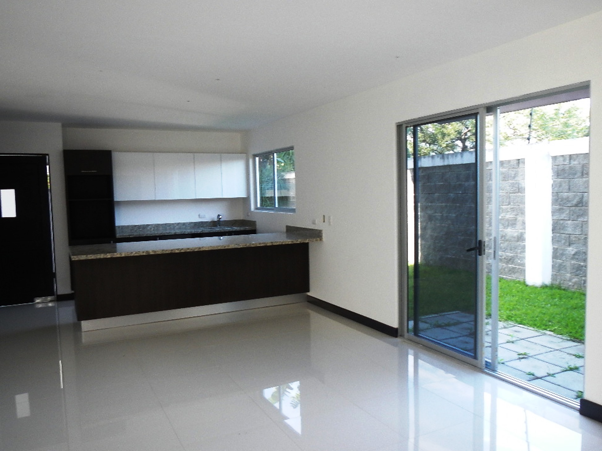 3 bed Single Family Homes For Sale in Pozos, San Jose - thumb 3