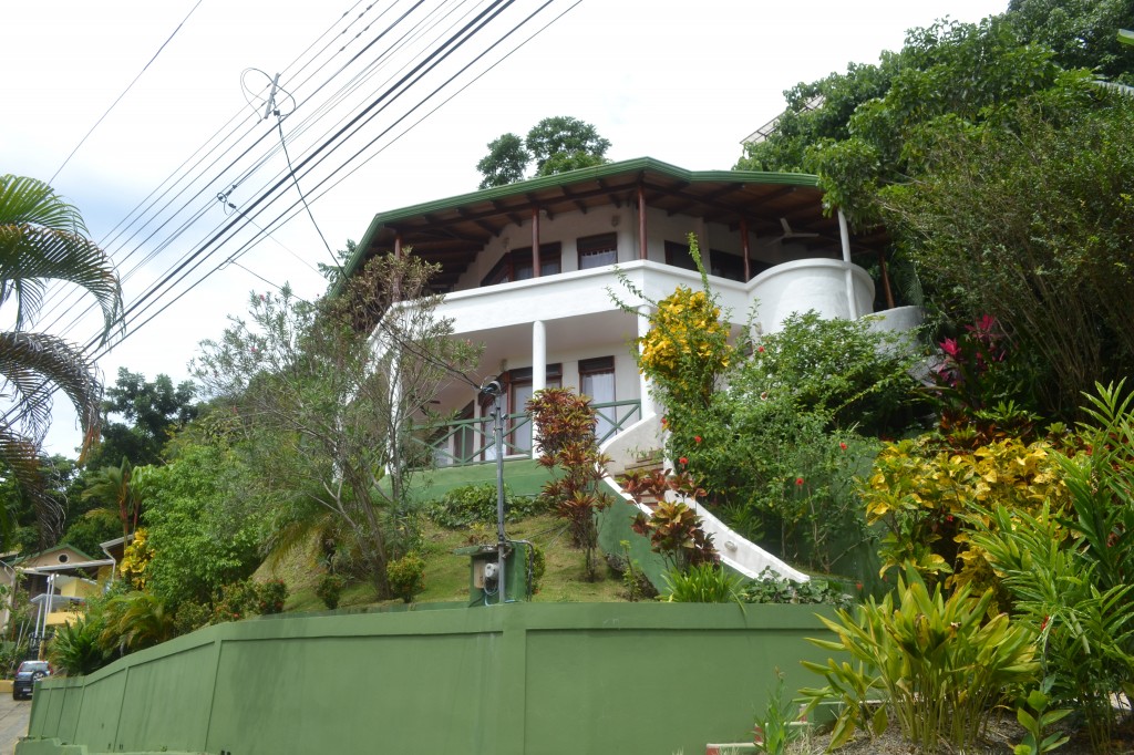 2 bed Single Family Homes For Sale in Manuel Antonio, Puntarenas - thumb 1