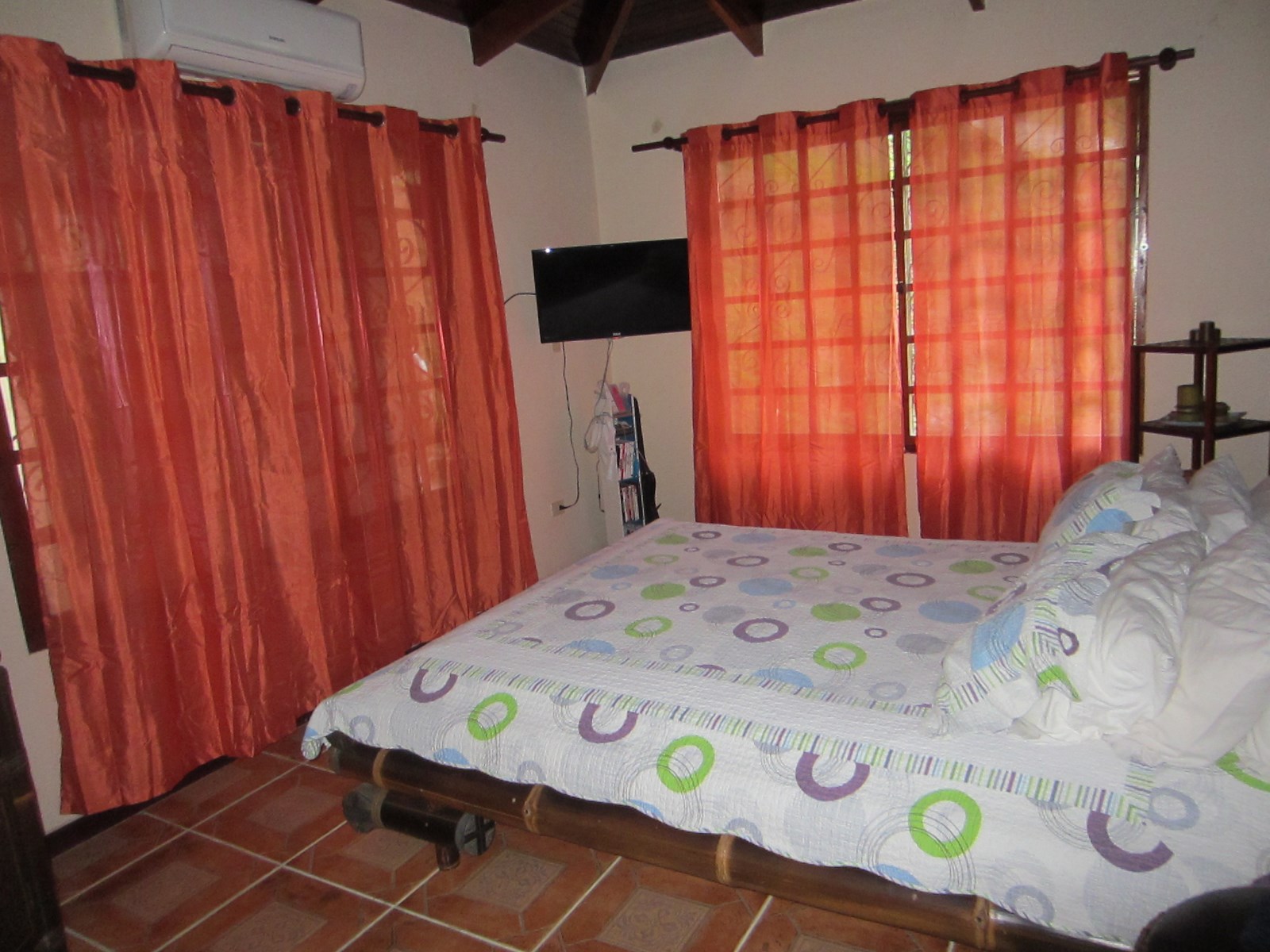 4 bed Single Family Homes For Sale in Quepos, Puntarenas - thumb 8