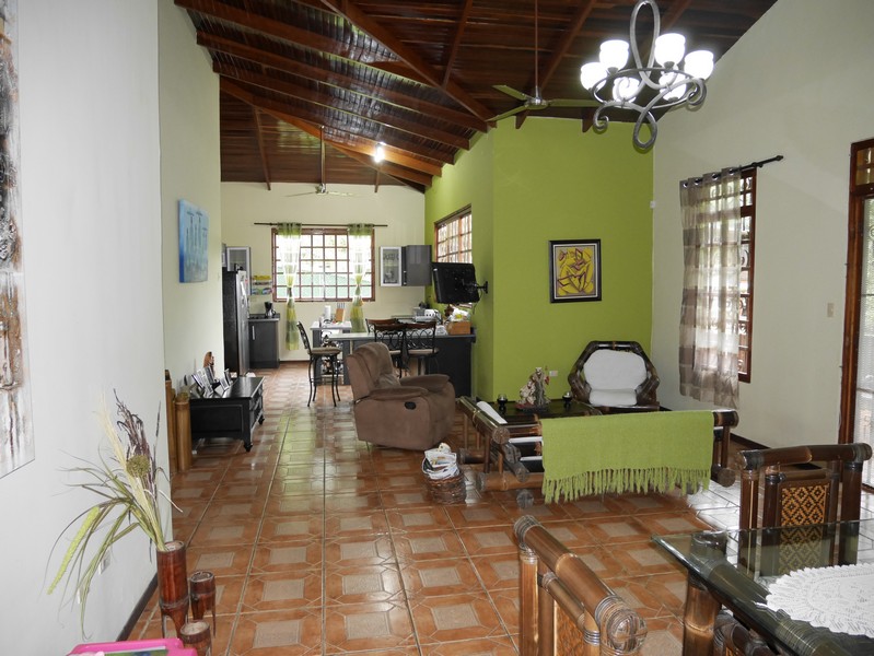4 bed Single Family Homes For Sale in Quepos, Puntarenas - thumb 3
