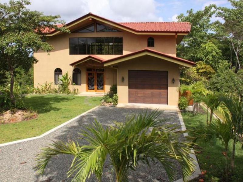 3 bed Single Family Homes For Sale in Quepos, Puntarenas - 1