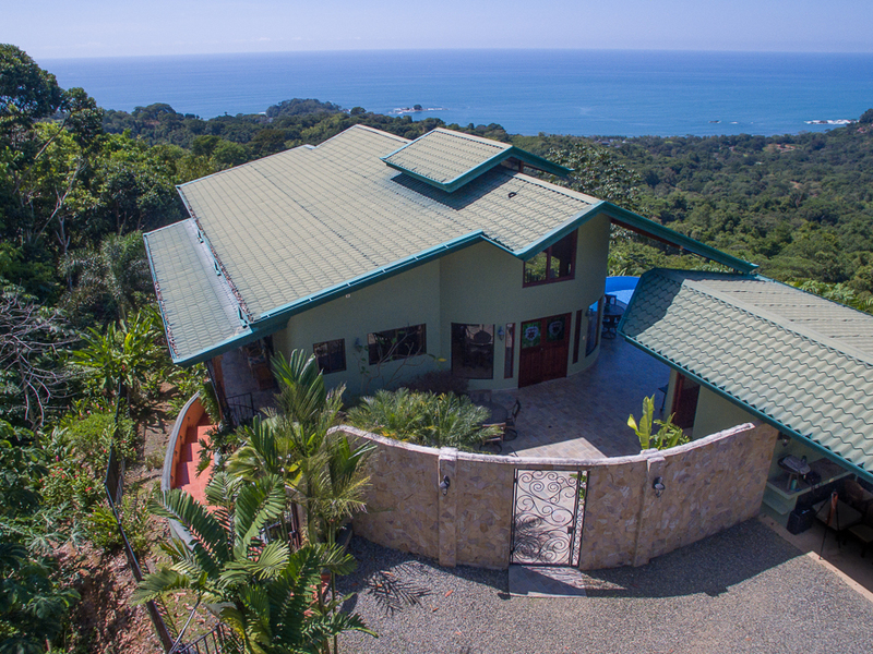 5 bed Single Family Homes For Sale in Dominical, Puntarenas - 1