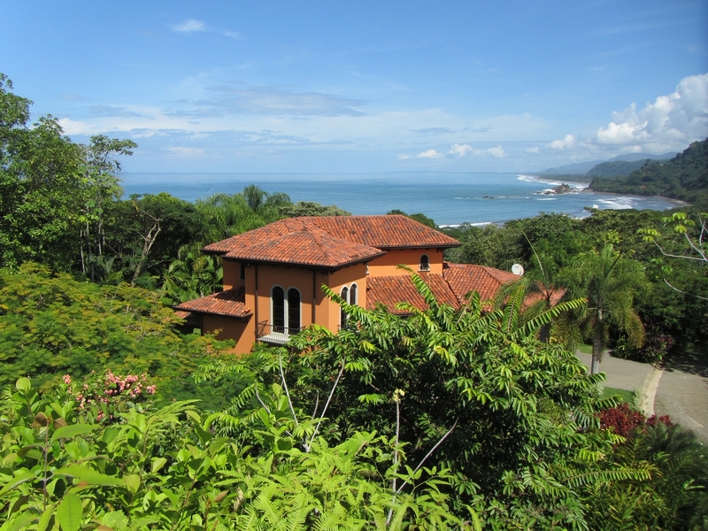 3 bed Single Family Homes For Sale in Dominical, Puntarenas - 1
