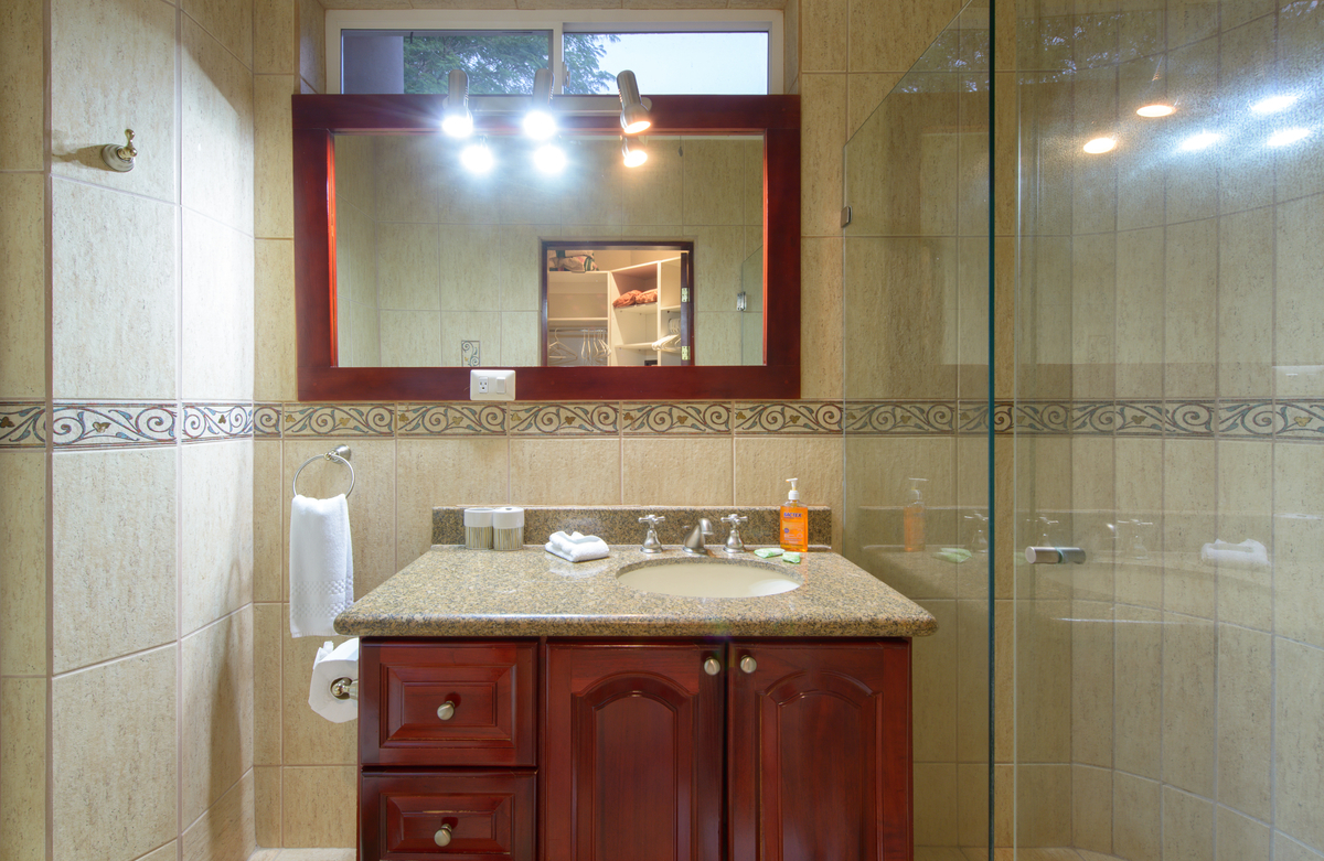2 bed Condo For Sale in Playa Potrero, Guanacaste - thumb 17