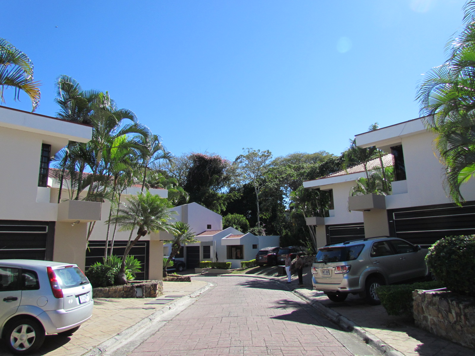 3 bed Single Family Homes For Sale in Escazu, San Jose - thumb 16