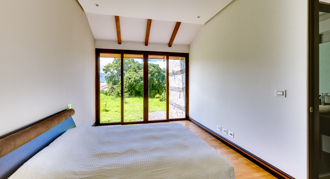 4 bed Single Family Homes For Sale in Santa Ana, San Jose - thumb 15