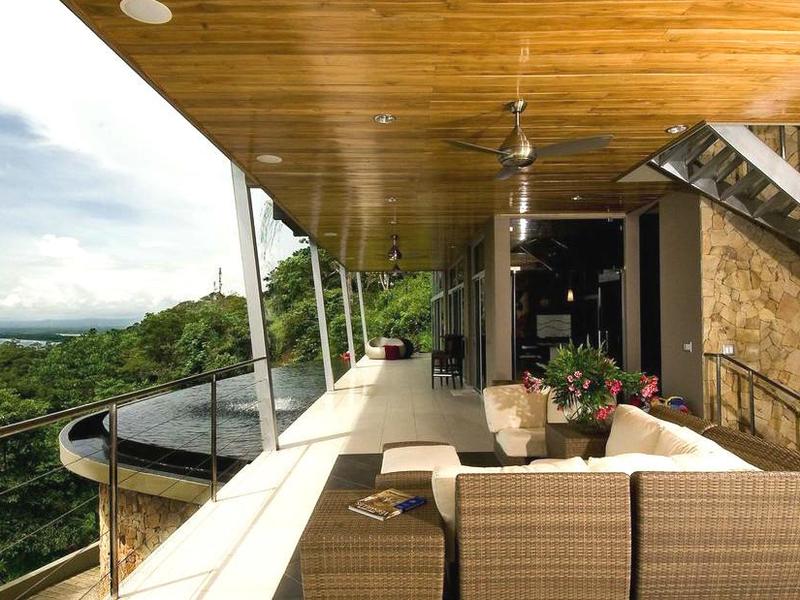 4 bed Single Family Homes For Sale in Manuel Antonio, Puntarenas - thumb 3