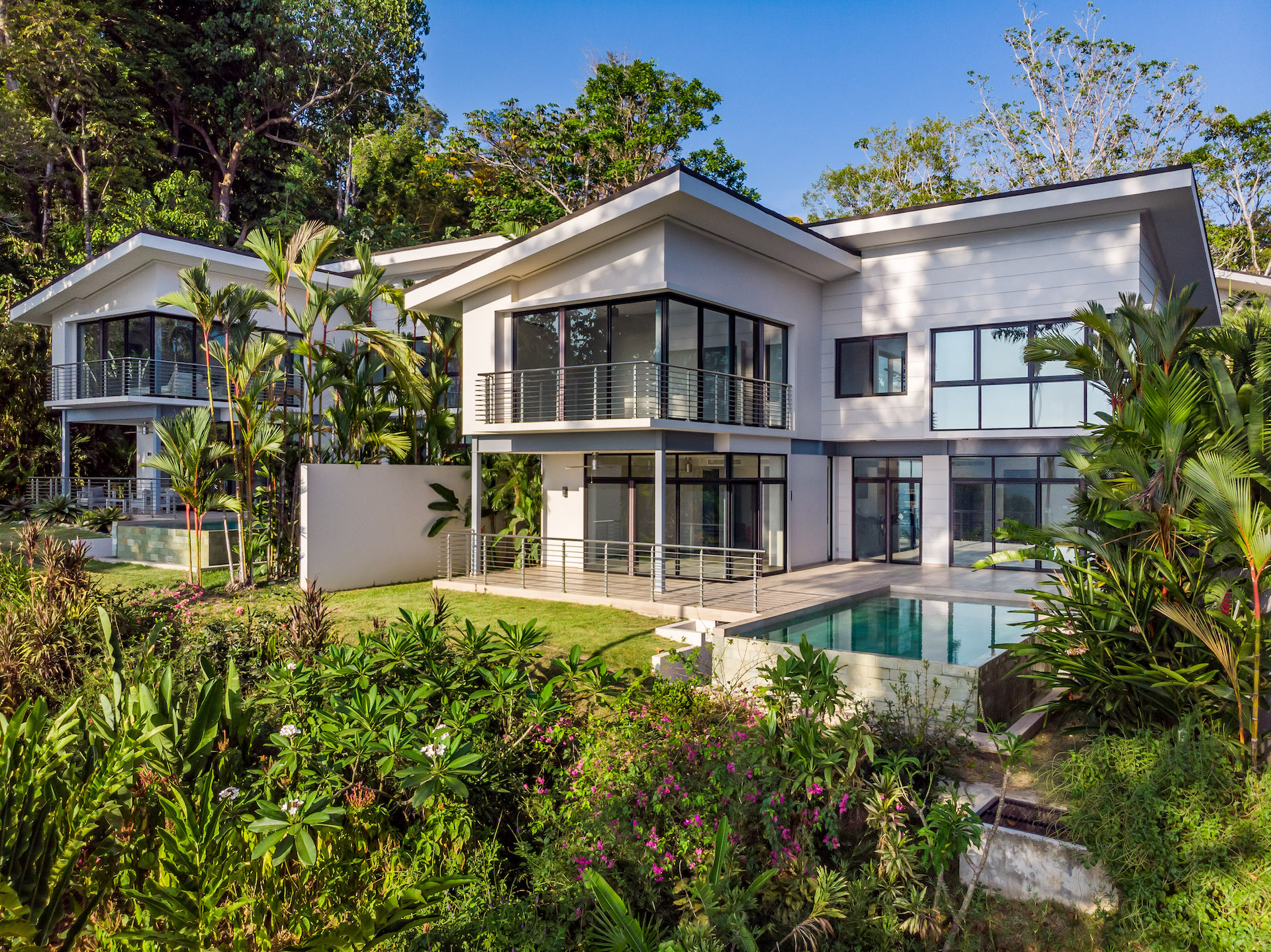 3 bed Single Family Homes For Sale in Dominical, Puntarenas - thumb 1