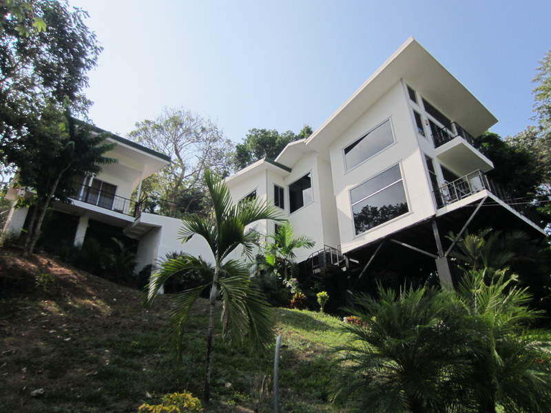 4 bed Single Family Homes For Sale in Manuel Antonio, Puntarenas - 1