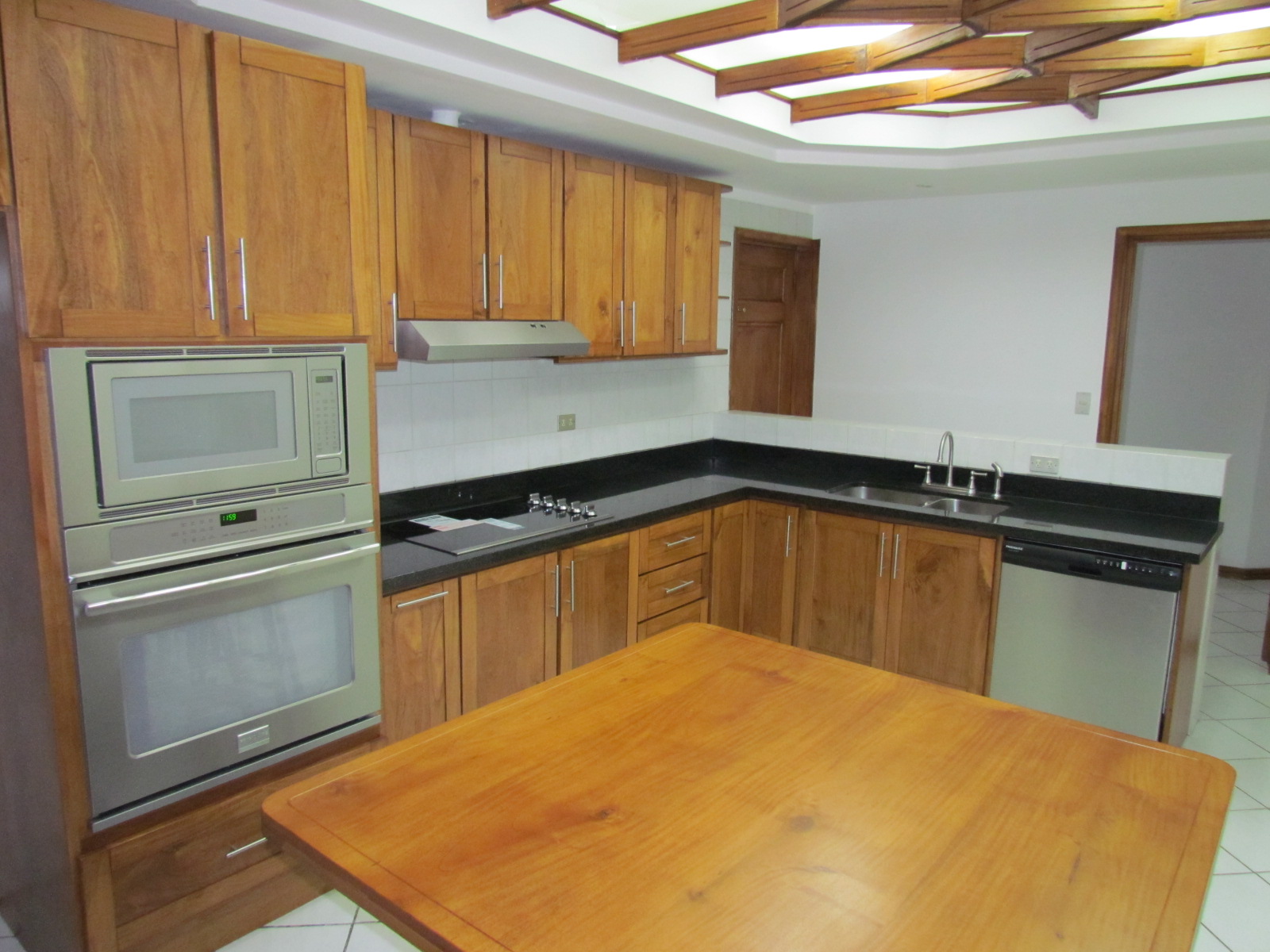 3 bed Apartment For Sale in Escazu, San Jose - thumb 5