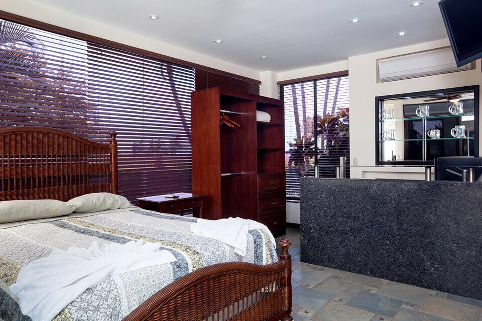6 bed Single Family Homes For Sale in Playa Hermosa, Puntarenas - thumb 17