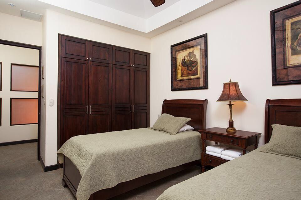 6 bed Single Family Homes For Sale in Playa Hermosa, Puntarenas - thumb 29