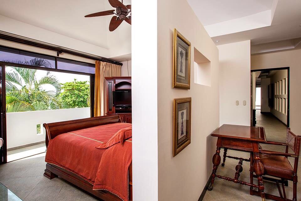 6 bed Single Family Homes For Sale in Playa Hermosa, Puntarenas - thumb 27